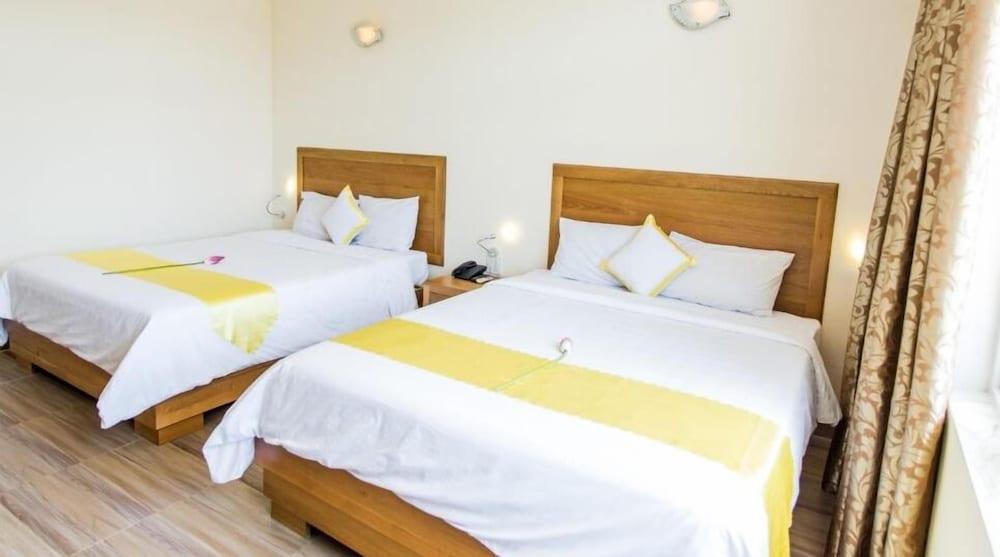 Hoang Yen Hotel 2 Quy Nhon Exterior photo